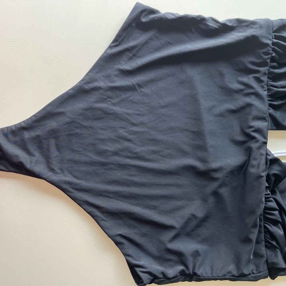 Princess Polly Black Plunge Halter Bodysuit Deep V Neck Long Sleeve NWT Size 6 - Picture 5 of 10